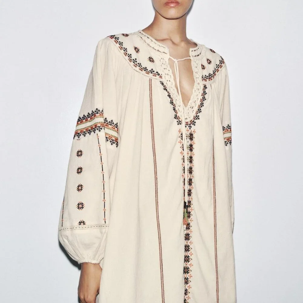 NWT ZARA EMBROIDERED DRESS ZW COLLECTION S, L_7